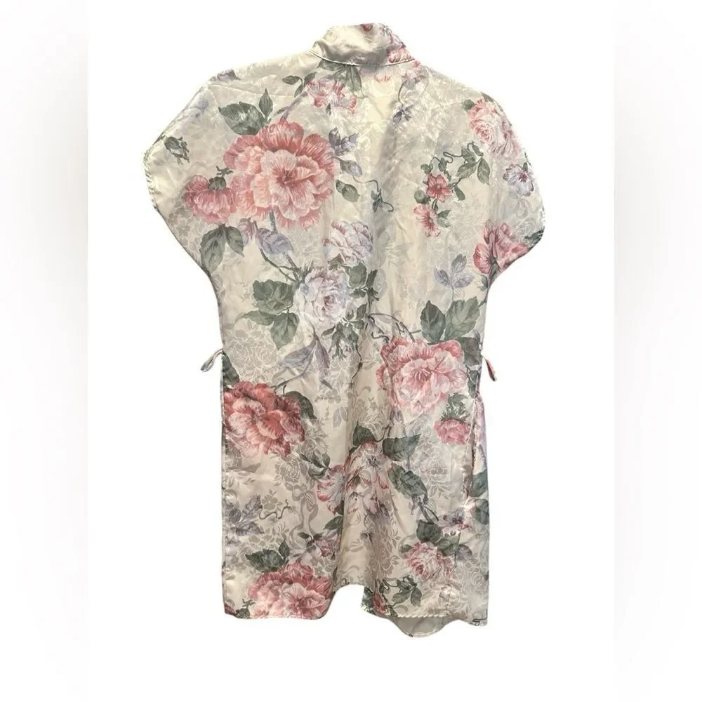 EUC Pinx Women’s Pink Floral Kimono Robe - Size Small